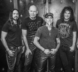 "Life's A Bitch": Νέο single από τους Accept 