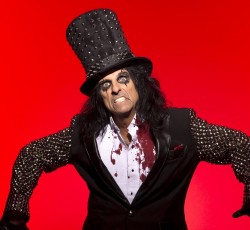 "East Side Story": Ο Alice Cooper διασκευάζει Bob Seger