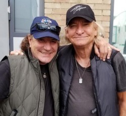 Joe Walsh - Brian Johnson: Μια νέα συνεργασία στα σκαριά; 