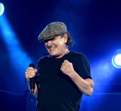 Επιβεβαιώνει την επιστροφή του στους AC/DC ο Brian Johnson; 