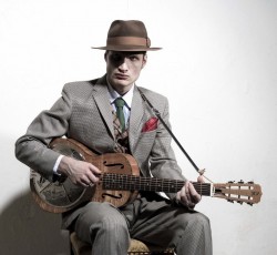 O πολυτάλαντος bluesman Bror Gunnar Jansson στην Αθήνα