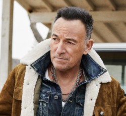 Νέος δίσκος από το «αφεντικό»