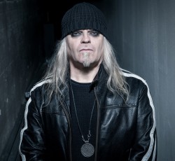 Tom Gabriel Fischer: «Οι Metallica πετσόκοψαν το κομμάτι μας…»