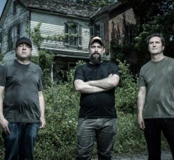 Oι Clutch διασκευάζουν το "Fortunate Son" των Creedence Clearwater Revival