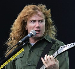O Dave Mustaine διασκευάζει Jimi Hendrix