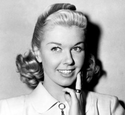 «Έφυγε» η εμβληματική ερμηνεύτρια Doris Day 