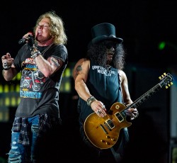 Guns N’ Roses live για πρώτη φορά μέσα στο 2019 (video)