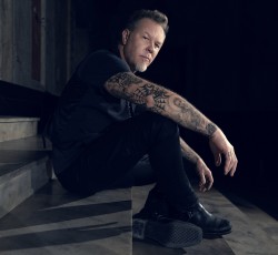 O... αστυνόμος James Hetfield  