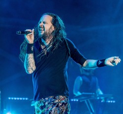 Jonathan Davis: «Γεμάτη μισογύνηδες, οπορτουνιστές μαλ@...ες η σκηνή του nu-metal» 