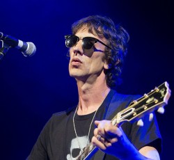 Τo "Bitter Sweet Symphony" επιστρέφει από τους Rolling Stones στον Richard Ashcroft