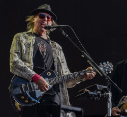 Νέο άλμπουμ από τον Neil Young και τους Crazy Horse