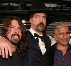 Eπανένωση των Nirvana για φιλανθρωπικό σκοπό 