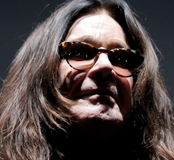 Ο Ozzy αναβάλλει όλες τις ημερομηνίες της περιοδείας του για το 2019 