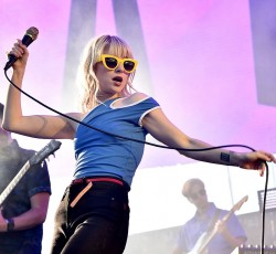 Νέο project από την τραγουδίστρια των Paramore