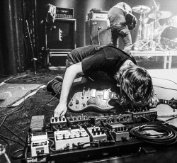 To  πρόγραμμα της συναυλίας των Pelican στο Fuzz Club