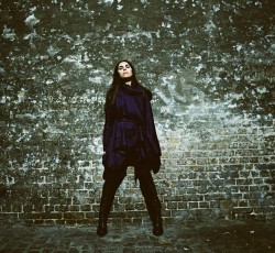 Η… οθόνη συνεχίζει να εμπνέει την PJ Harvey 