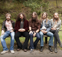 Ακούστε το νέο single των Siena Root, "When Α Fool Wears Τhe Crown"