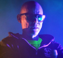 Το πρόγραμμα των δύο εμφανίσεων των Sisters Of Mercy στη χώρα μας 