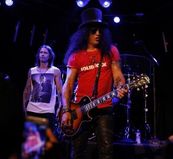 "Boulevard Of Broken Hearts": Ολοκαίνουργιο live video από τον Slash