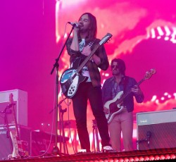 H «συνοριακή γραμμή» των Tame Impala 