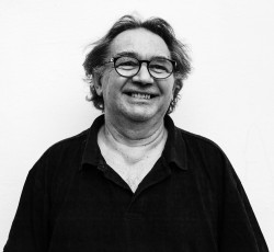 Ο Θάνος Κόης των Lost Bodies συνεργάζεται με το Νίκο Βελιώτη 