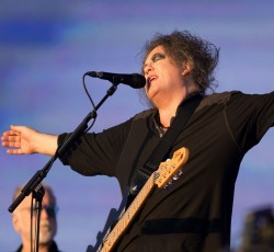 The Cure: Τρία νέα άλμπουμ στα σκαριά!