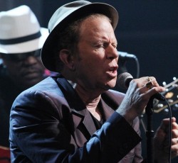 Tom Waits: Ένα ποίημα για τα 76 χρόνια του Keith Richards…