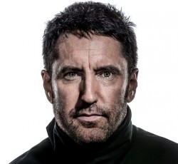 Trent Reznor και Atticus Ross διασκευάζουν το "Life Οn Mars" του David Bowie 