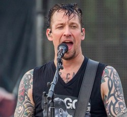 Οι Volbeat επιστρέφουν στα παιδικά τους χρόνια και φιλοξενούν τον Gary Holt  