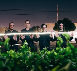 Οι Weezer «μοιράζονται» ένα νέο κομμάτι