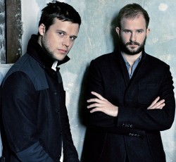 Οι White Lies στην Αθήνα για μια επετειακή συναυλία 