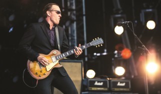 "The Valley Runs Low": Νέο live video από τον Joe Bonamassa