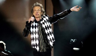 O Mick Jagger επιστρέφει στην σκηνή μετά από την επέμβαση στην καρδιά