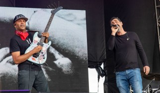 Tom Morello και Serj Tankian προς τιμήν του Chris Cornell