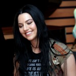 Amy Lee: «Πρέπει να ζούμε σε μια κοινωνία όπου είναι εντάξει να υπάρχουν διαφωνίες»