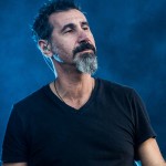 Serj Tankian για SOAD: «Δεν καταφέραμε να κοιταχτούμε στα μάτια με το ίδιο όραμα…»
