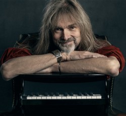 Οι Ayreon κυκλοφορούν δύο νέα τραγούδια με σπουδαίους καλεσμένους