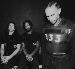 Ακούστε το καινούριο single των Fever 333 