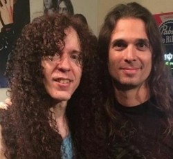 O Marty Friedman συμμετέχει στο νέο single του Kiko Loureiro 