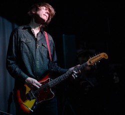 O Thurston Moore ανακοινώνει νέο δίσκο