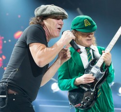 Οι AC/DC επιβεβαιώνουν και επίσημα το νέο τους line-up  