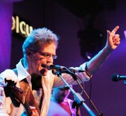 Νέο project από τους Άκη Μπογιατζή (Sigmatropic) και Στάθη Ιωάννου (Illegal Operation)  