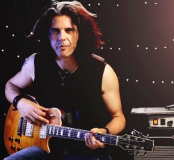 Charlie Benante (Anthrax), Alex Skolnick (Testament) και Ra Diaz (Suicidal Tendencies) διασκευάζουν Rush 