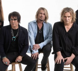 Nέο σχήμα από μέλη των YES