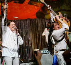 Οι Arcade Fire παρουσιάζουν ζωντανά νέο τραγούδι 