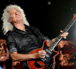 Καρδιακή προσβολή υπέστη ο Brian May 
