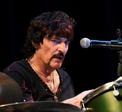 Carmine Appice: «Για μένα, οι Metallica δημιούργησαν το heavy metal»