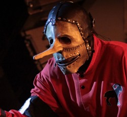 Ο Chris Fehn απέσυρε τις κατηγορίες εναντίον των Slipknot 