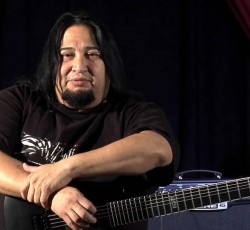 Dino Cazares: «Burton, θα μου λείψεις. Η πόρτα είναι ανοιχτή, αλλά δεν θα παραμείνει για πάντα» 