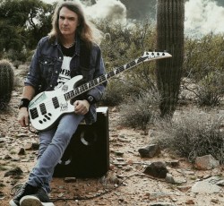 David Ellefson: «O Steve Jobs έσωσε τη μουσική βιομηχανία»